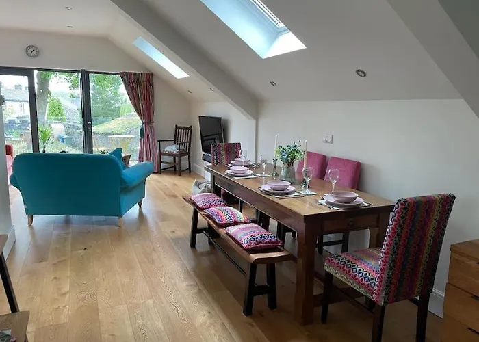 The Hen House A Beautifully Situated Open Plan Chalet