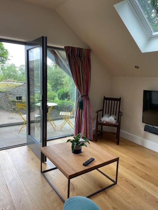The Hen House A Beautifully Situated Open Plan Holiday home